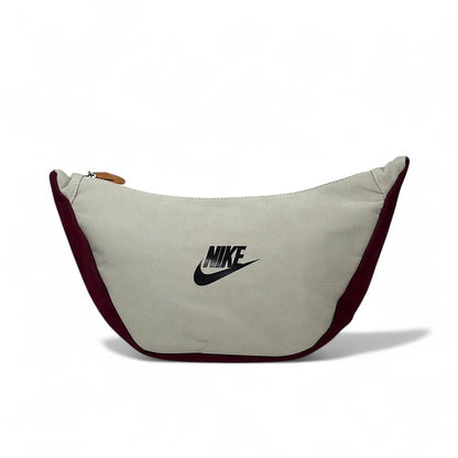 Nike Two-Tone Essentials Waist Bag 🎒✨