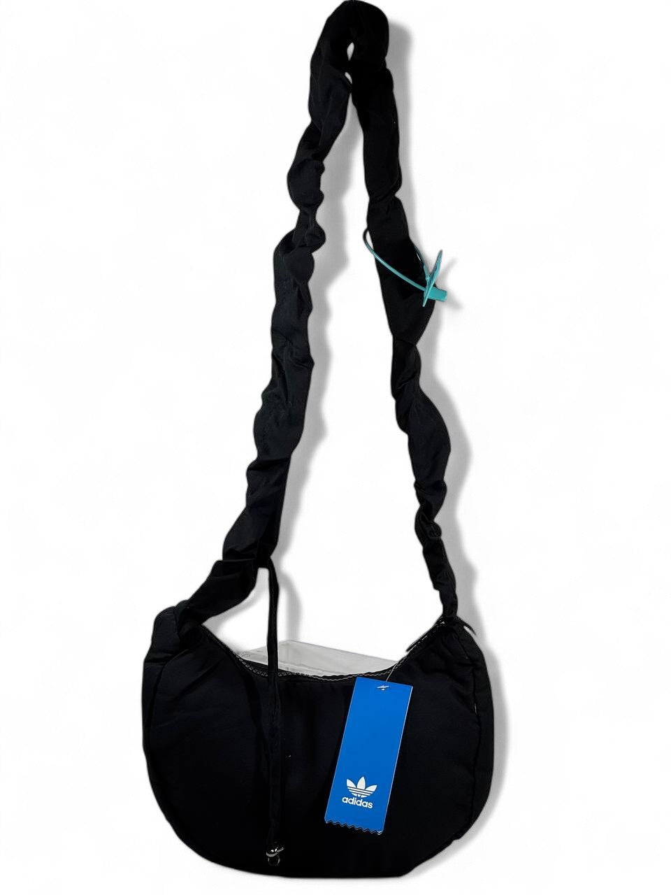 🔥 adidas Shadow Mini Shoulder Bag – Sleek • Sporty • Everyday Essential 🖤✨