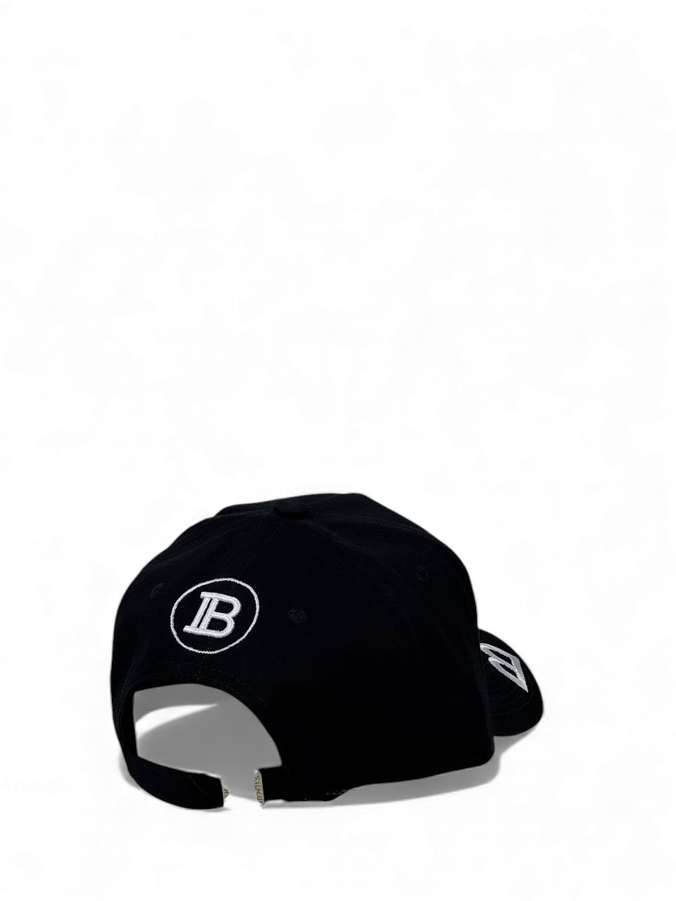Balmain Luxury Embroidered Cap – Black & White Edition 🧢🖤 (Premium Unisex Style)