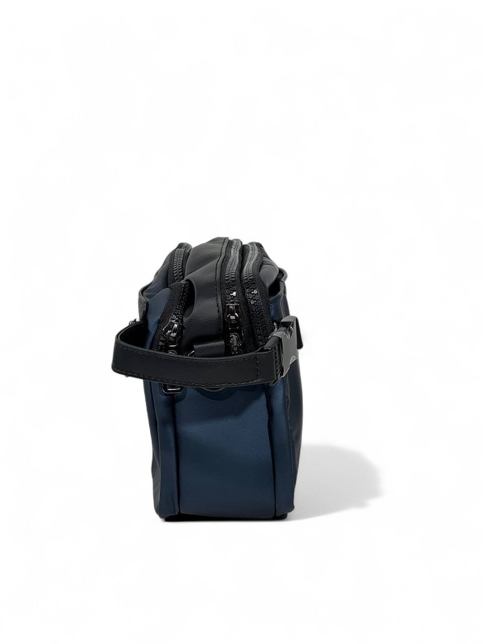 💙 Lacoste Navy Blue Urban Crossbody Pouch – Premium Sporty Chic Design