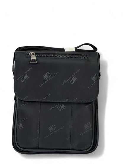 🖤 Tommy Hilfiger Black Logo Crossbody Bag – Premium Flap Design