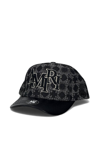 Amiri Monogram Luxury Cap – Black Edition 🧢⚫ (Oversized Embroidered Logo & Leather Brim)