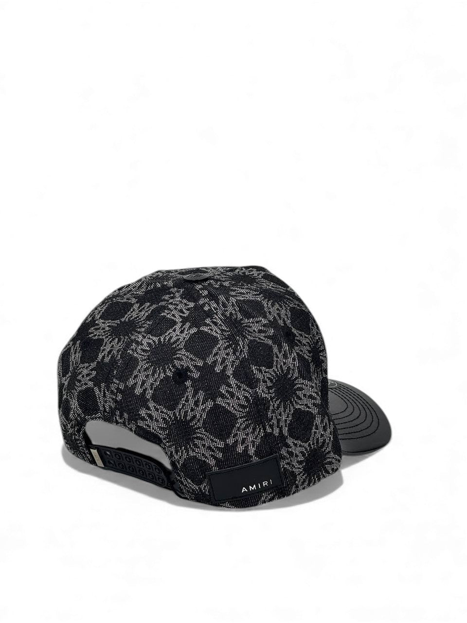 Amiri Monogram Luxury Cap – Black Edition 🧢⚫ (Oversized Embroidered Logo & Leather Brim)