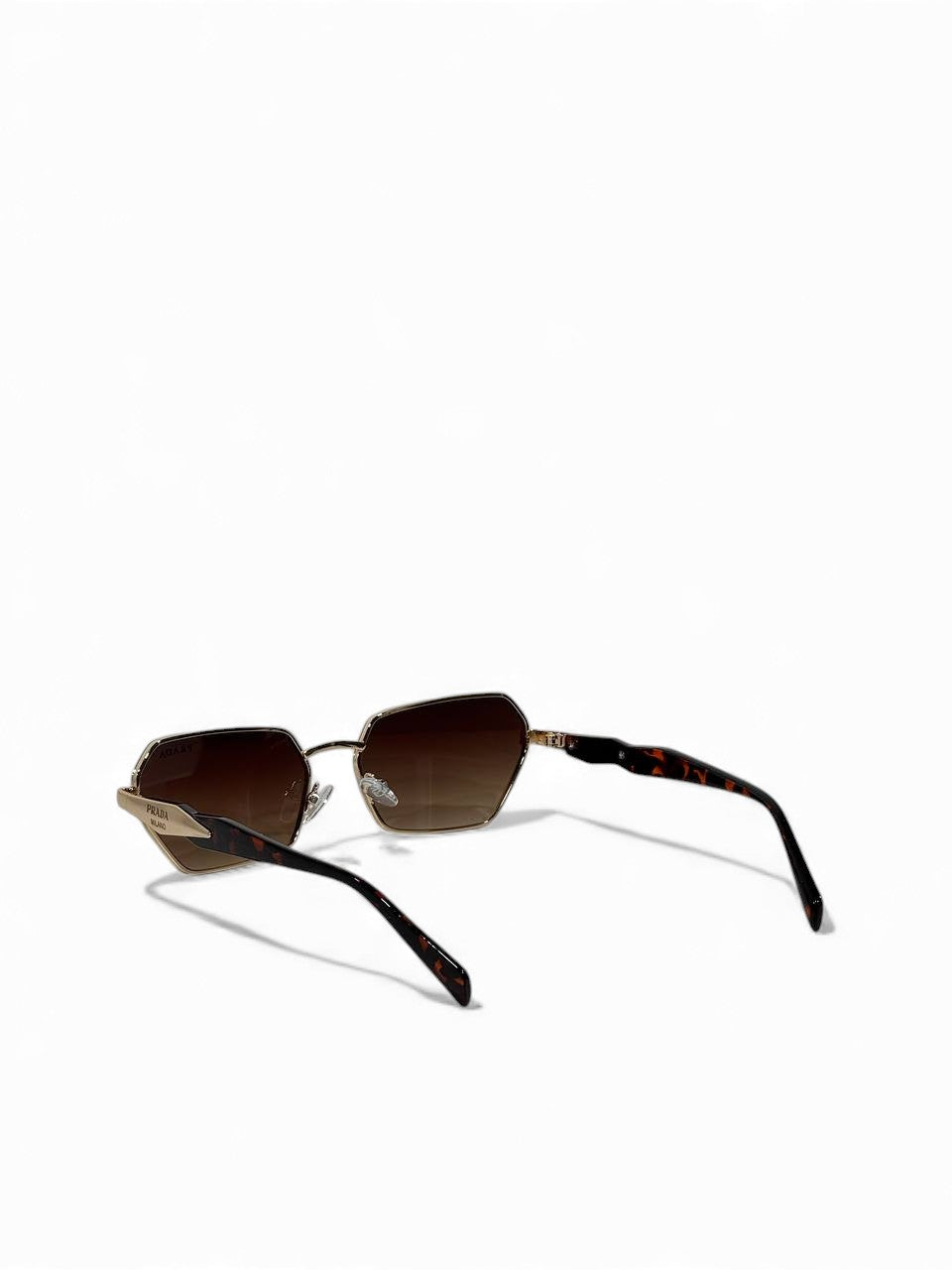 Prada Geometric Luxury Sunglasses – Gold Frame & Brown Lenses 🕶️✨