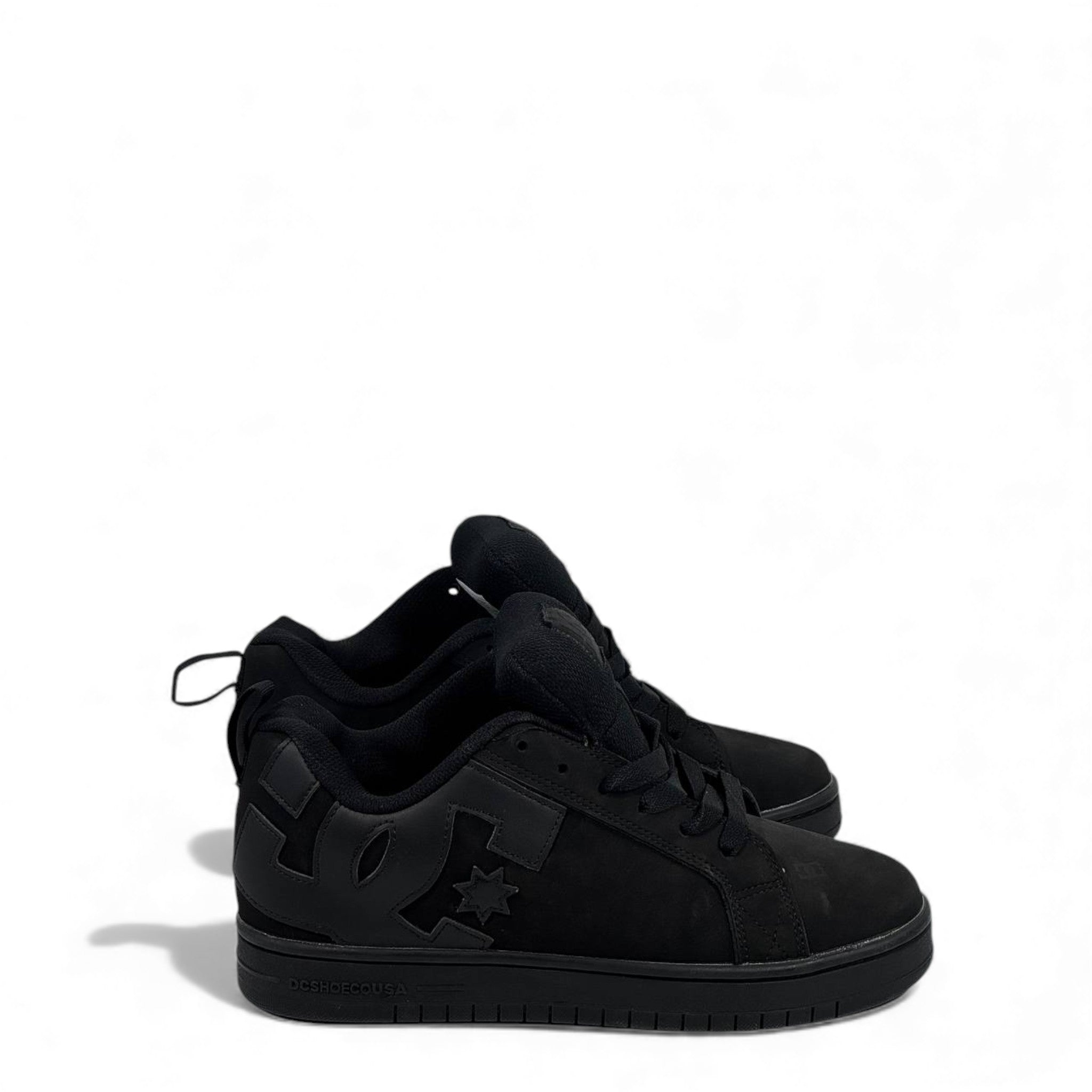 🖤 DC Shoes Pure Blackout Sneakers – All-Black Edition