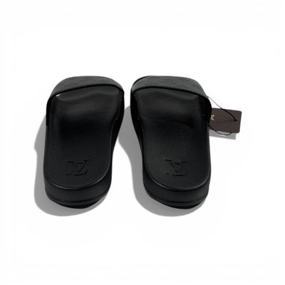 🖤 Louis Vuitton Embossed Slides – Black Luxe Edition ✨
