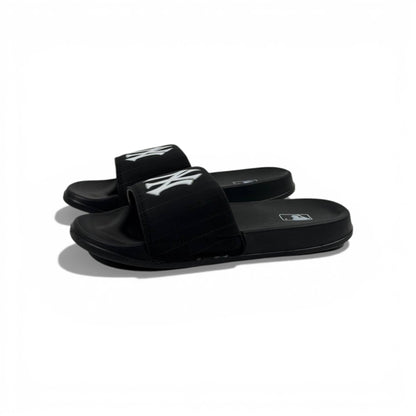 ⚾ New York Yankees Black Slides – Classic Logo Edition 🖤🤍