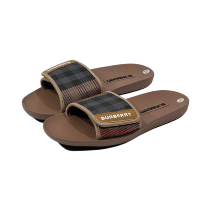 🖤 Burberry x Goodyear Check Comfort Slides