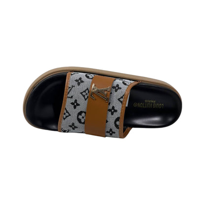 🤍🤎 Louis Vuitton Monogram Platform Slides – Beige Edition