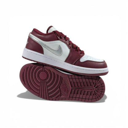 Nike Dunk Low Burgundy & White Sneakers 👟❤️‍🔥🤍 Premium Streetwear Shoes – Women & Men Casual Trainers 🔥✨