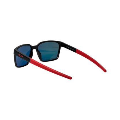 🕶️ Oakley Holbrook Sport Sunglasses – Red Edition with Fire Mirror Lense