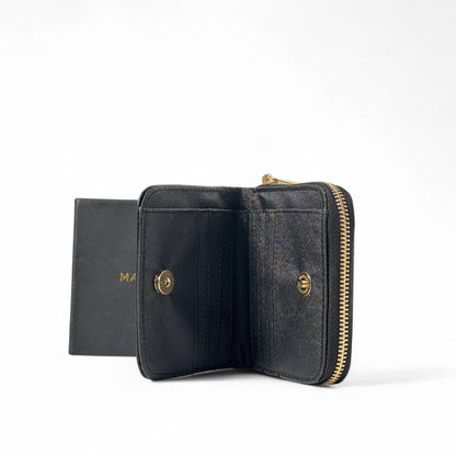 🖤 Marc Jacobs Zip-Around Compact Wallet – Black Elegance 🖤