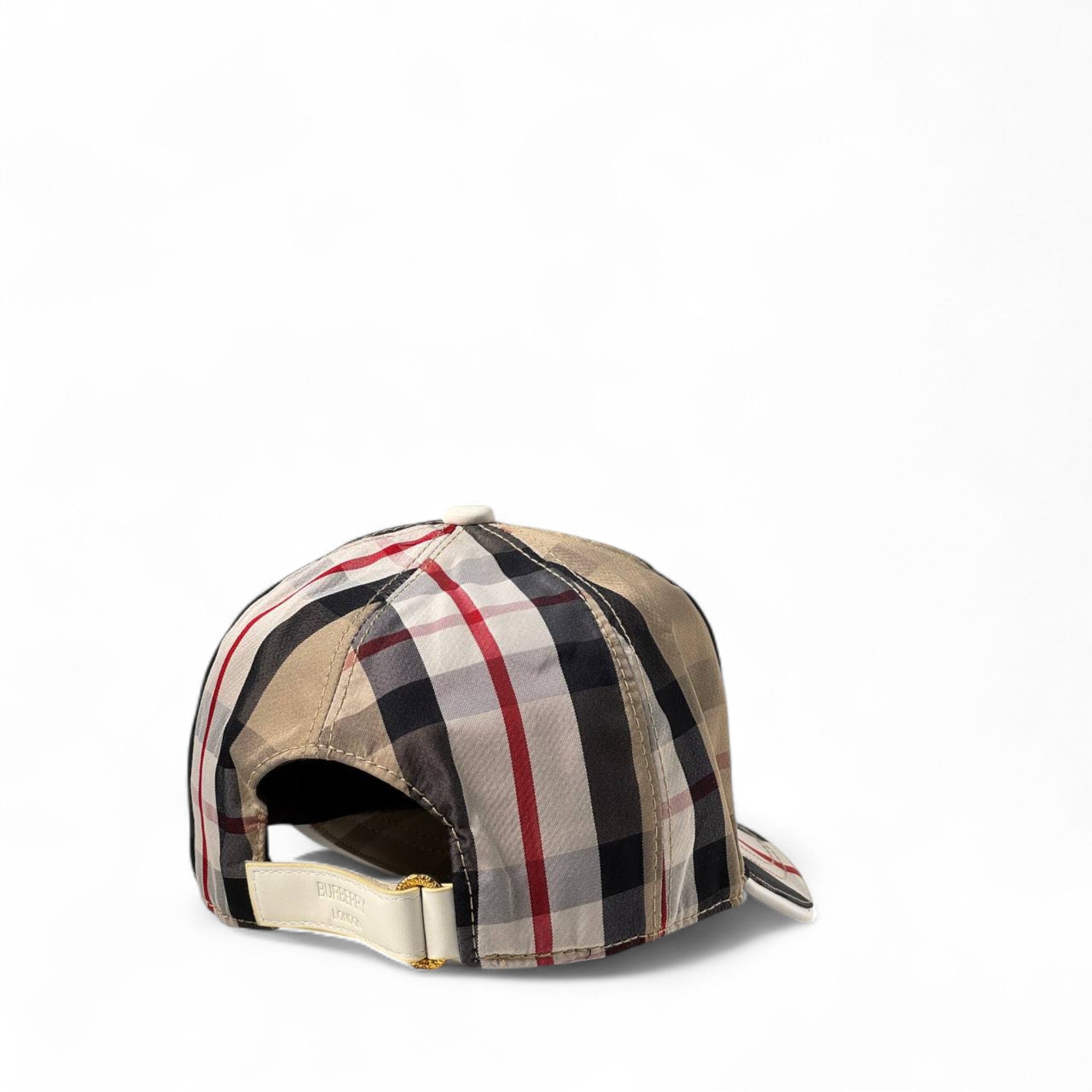 Burberry-Inspired Checkered Cap – Classic British Flair 🇬🇧🧢