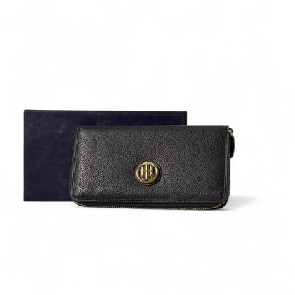 Tommy Hilfiger Black Leather Zip Wallet – Gold Logo Accent 💼✨