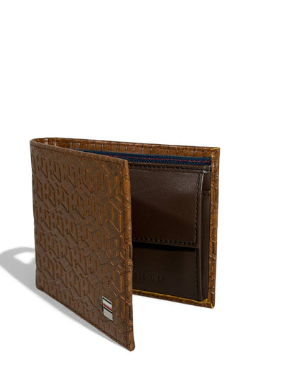 Tommy Hilfiger Brown Monogram Bifold Wallet – Premium Leather Design 🤎🇺🇸