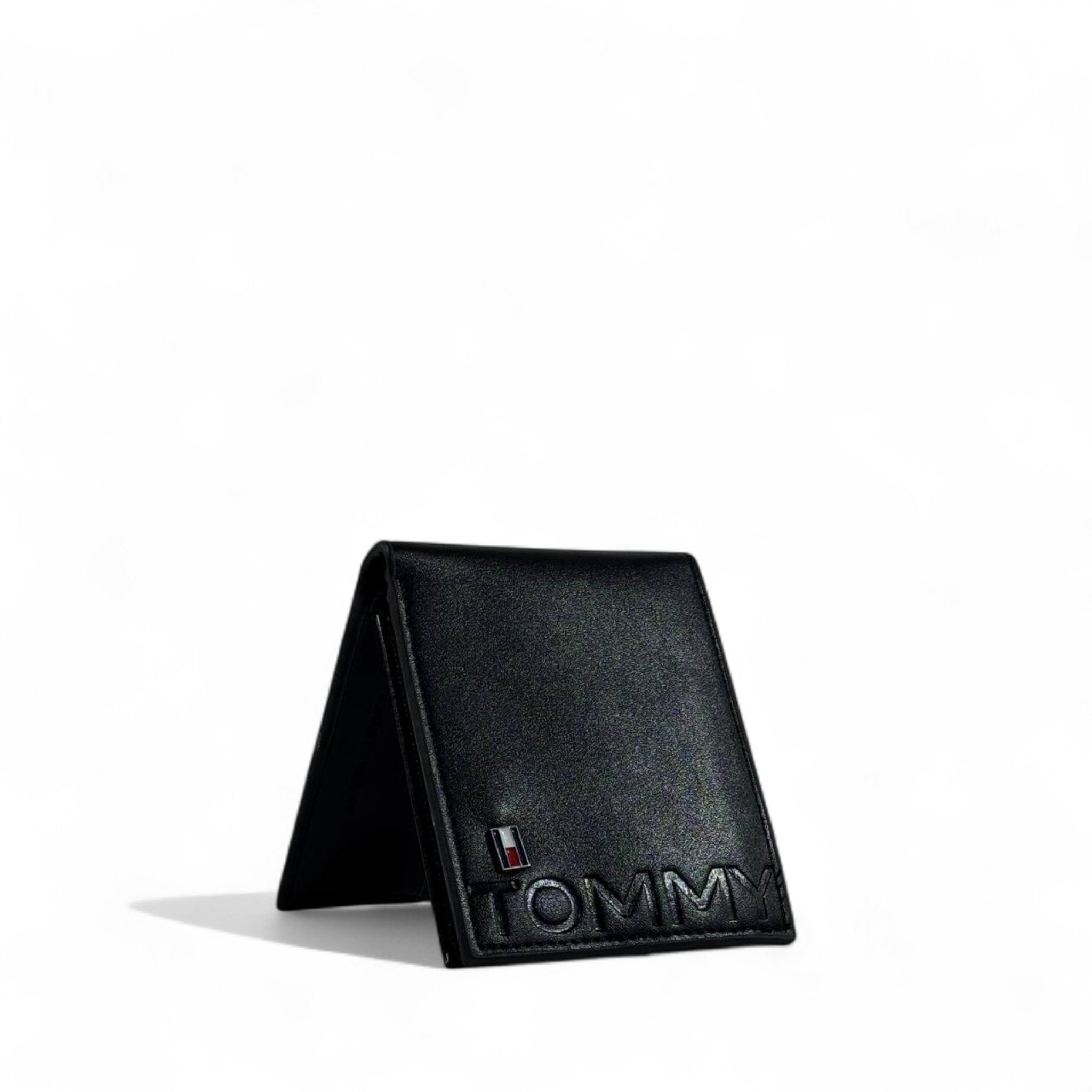 🖤 Tommy Hilfiger Black Leather Wallet – Embossed Logo