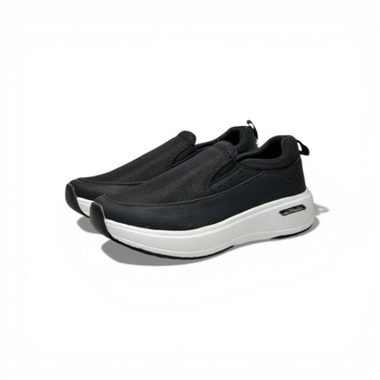 Skechers UltraLight Slip-On Sneakers – Black Casual Comfort Shoes 👟🖤 | Lightweight Everyday Walking Trainers