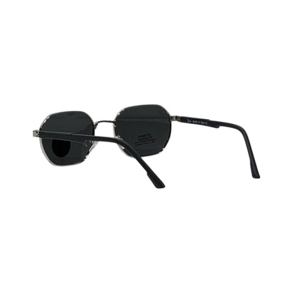 🕶️ Ray-Ban Polarized Square Sunglasses – Timeless Style Meets Ultimate Clarity ✨