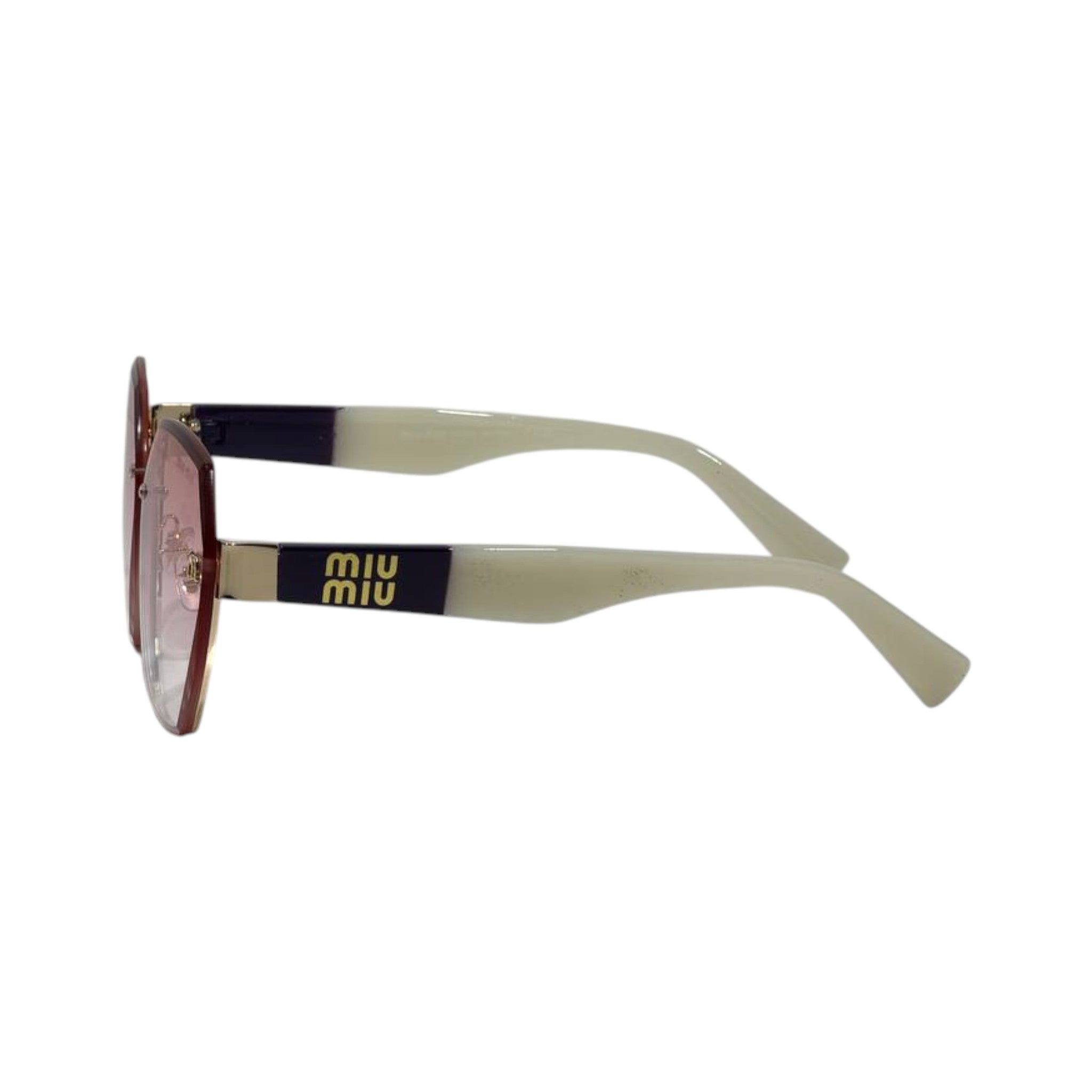 🕶️ Miu Miu Oversized Pink Gradient Sunglasses – Glamour in Every Detail ✨💖