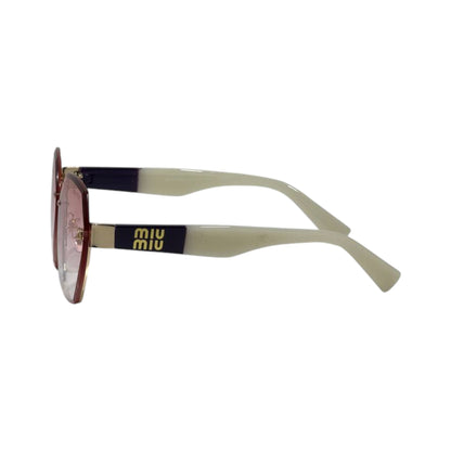 🕶️ Miu Miu Oversized Pink Gradient Sunglasses – Glamour in Every Detail ✨💖