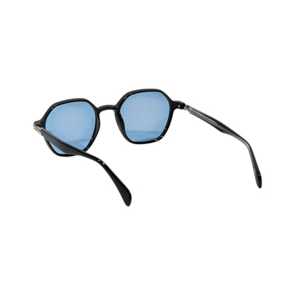 🕶️ David Beckham Blue Lens Square Sunglasses – Modern Sophistication & Everyday Style 💙✨