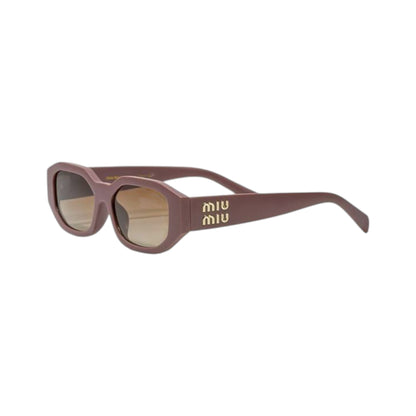 🕶️ Miu Miu Logo Oversized Sunglasses – Modern Elegance in Mauve 🤎✨