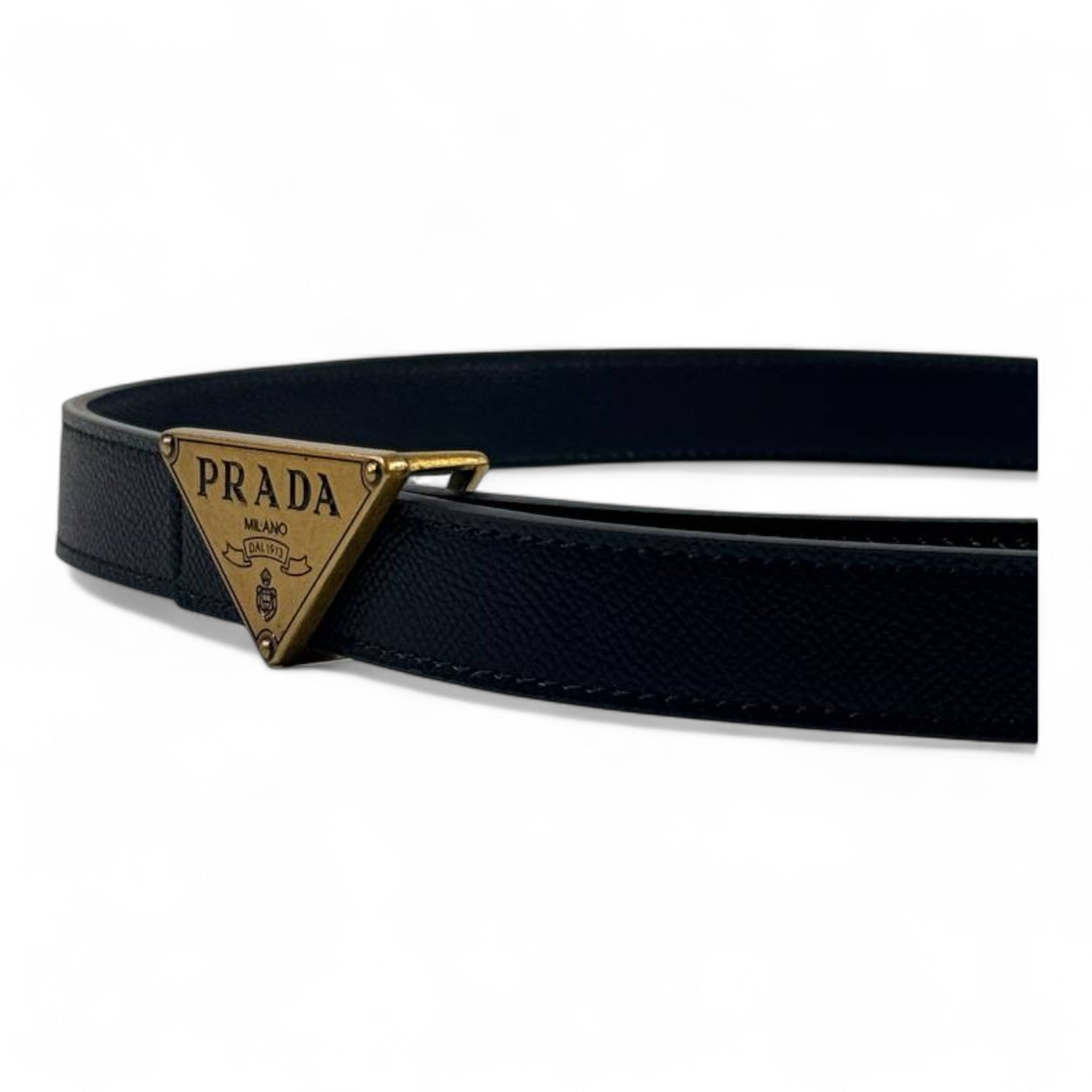🖤✨ Prada Black Saffiano Leather Belt with Triangle Logo Buckle – 110cm 👑💎