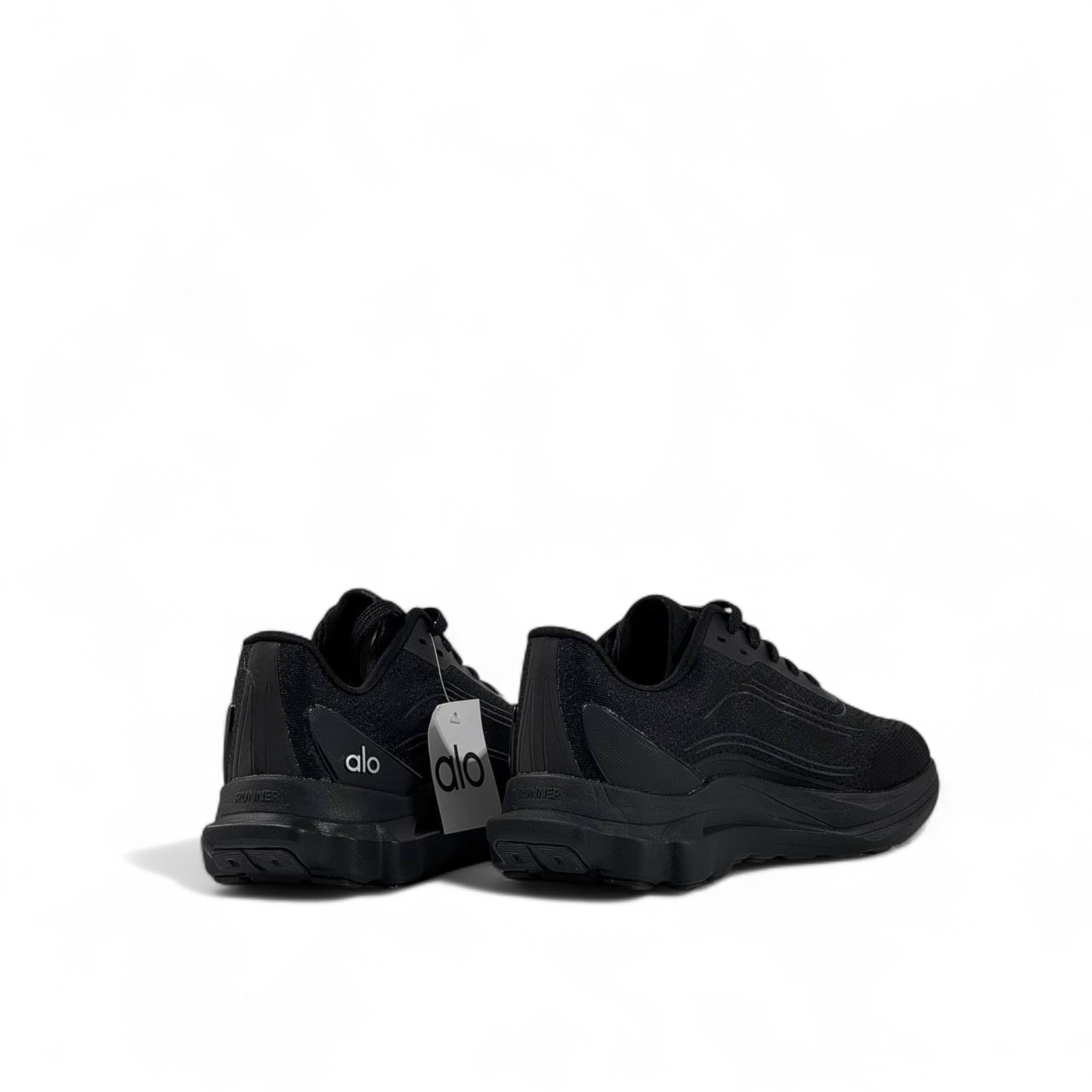 ⚫ Alo Black Runner Sneakers – Sleek Power, Endless Comfort ⚫