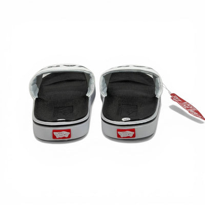 ⚪⚫ Vans Classic Slides – White & Black Essential Edition