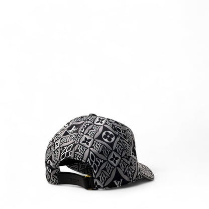 Louis Vuitton “Since 1854” Monogram Cap – Black & White Edition ⚫⚪🧢