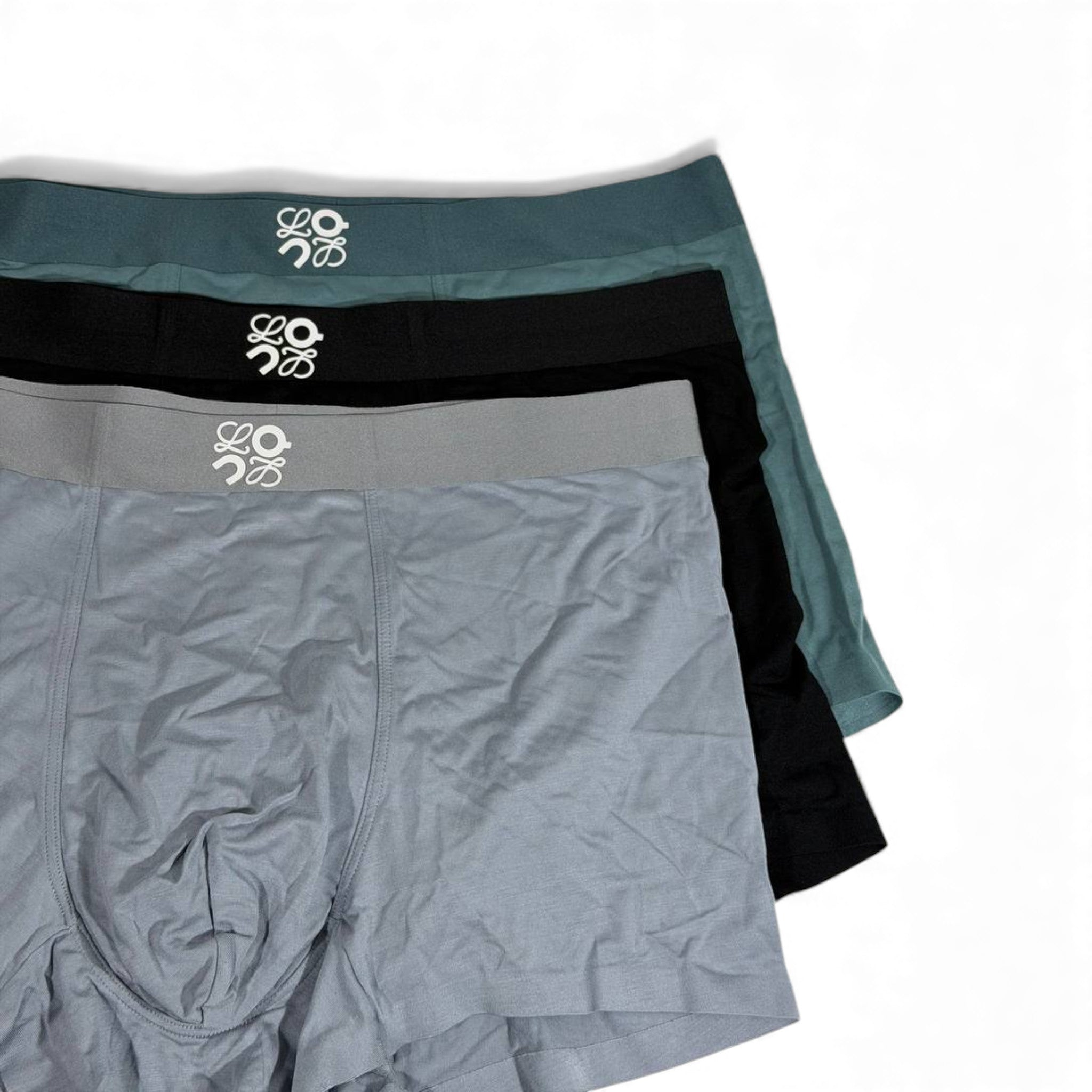 Loewe Men’s Essential Boxer Set – 3 Pieces | Ultra-Soft Stretch & Premium Minimal Style 🩳✨
