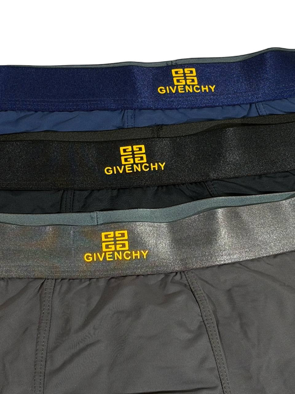 Givenchy Men’s Luxury Boxer Set – 3 Pieces | Ultra-Soft Stretch with Signature Gold Logo 🩳💛