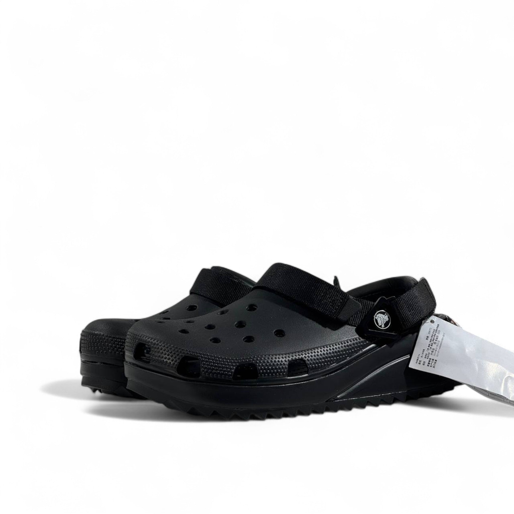Crocs Classic Platform Clog – Black Elevated Comfort ⚡🖤