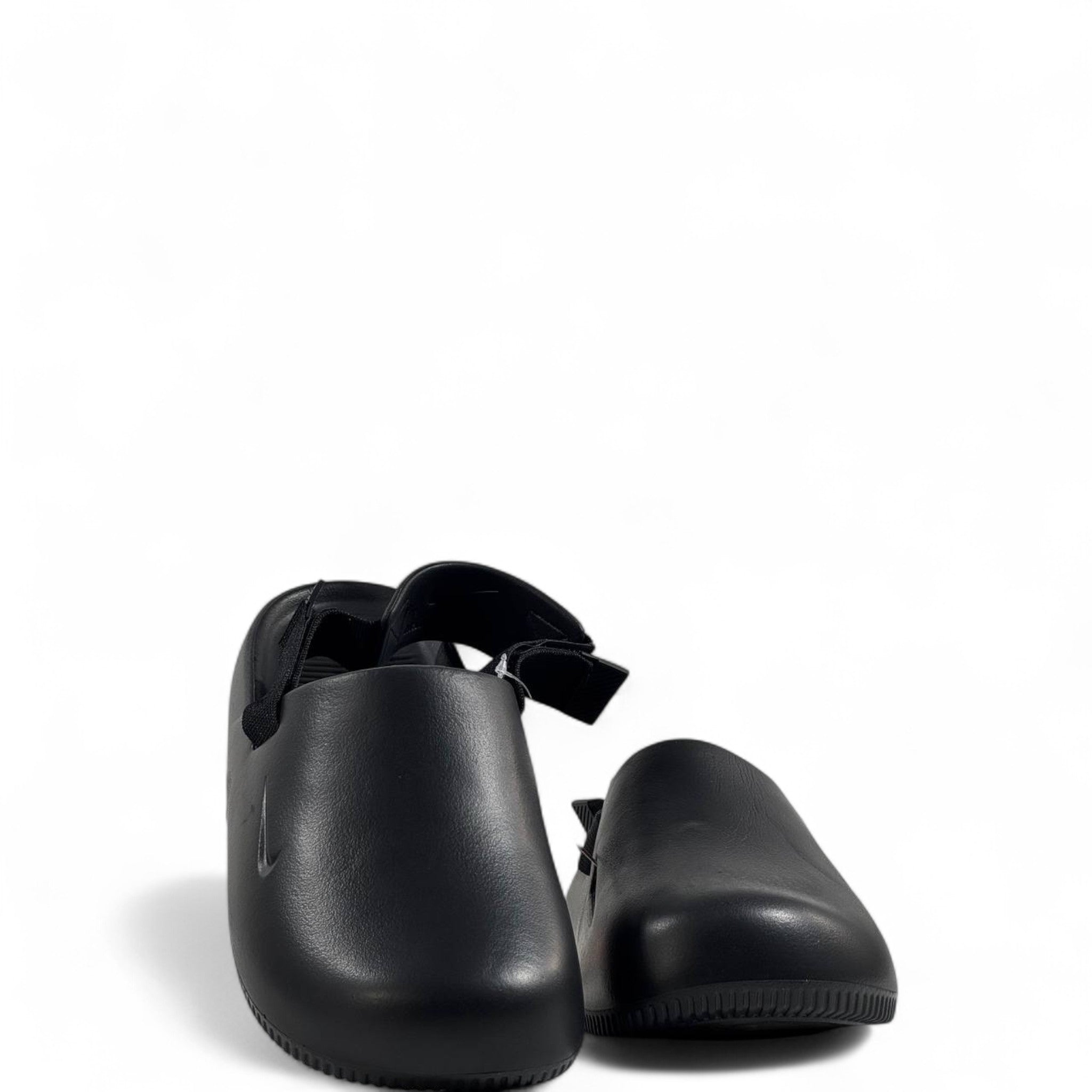 Nike Black Clog Slippers – Minimalist Comfort & Streetwear Edge