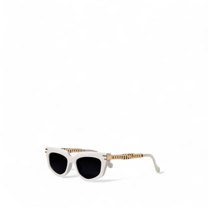 🤍 Miu Miu White Sunglasses – Gold Chain Temple Edition 👛✨