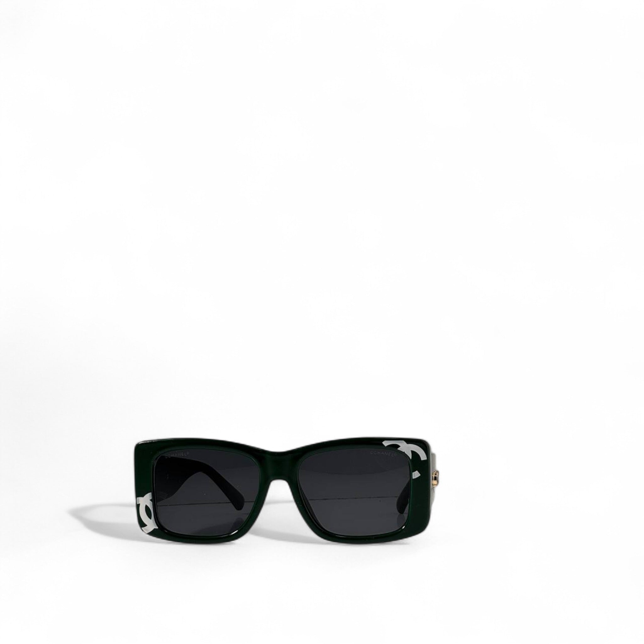 💚 CHANEL Green Square Sunglasses – Iconic Gold Logo with Silver Monogram Finish ✨🕶️