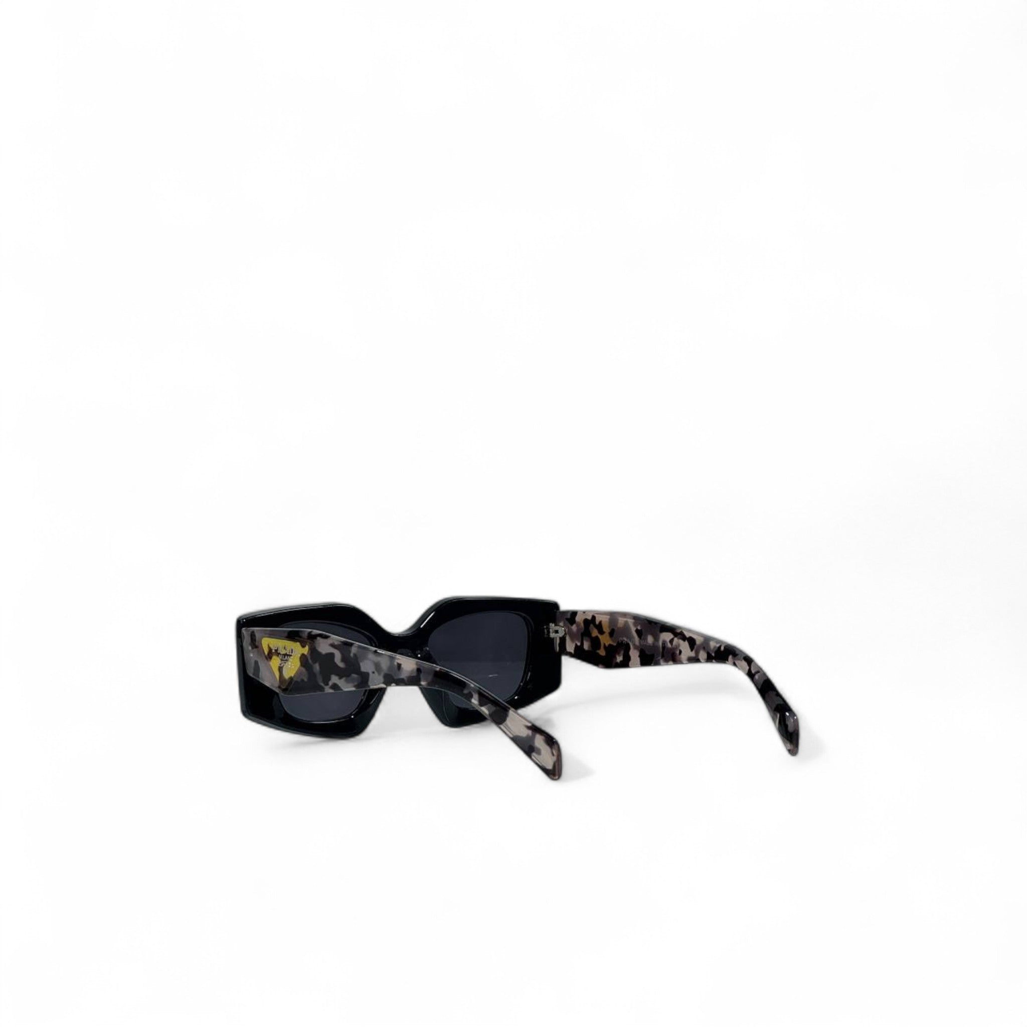 🖤 Prada Rectangular Sunglasses – Black & Patterned Icon 🕶️✨