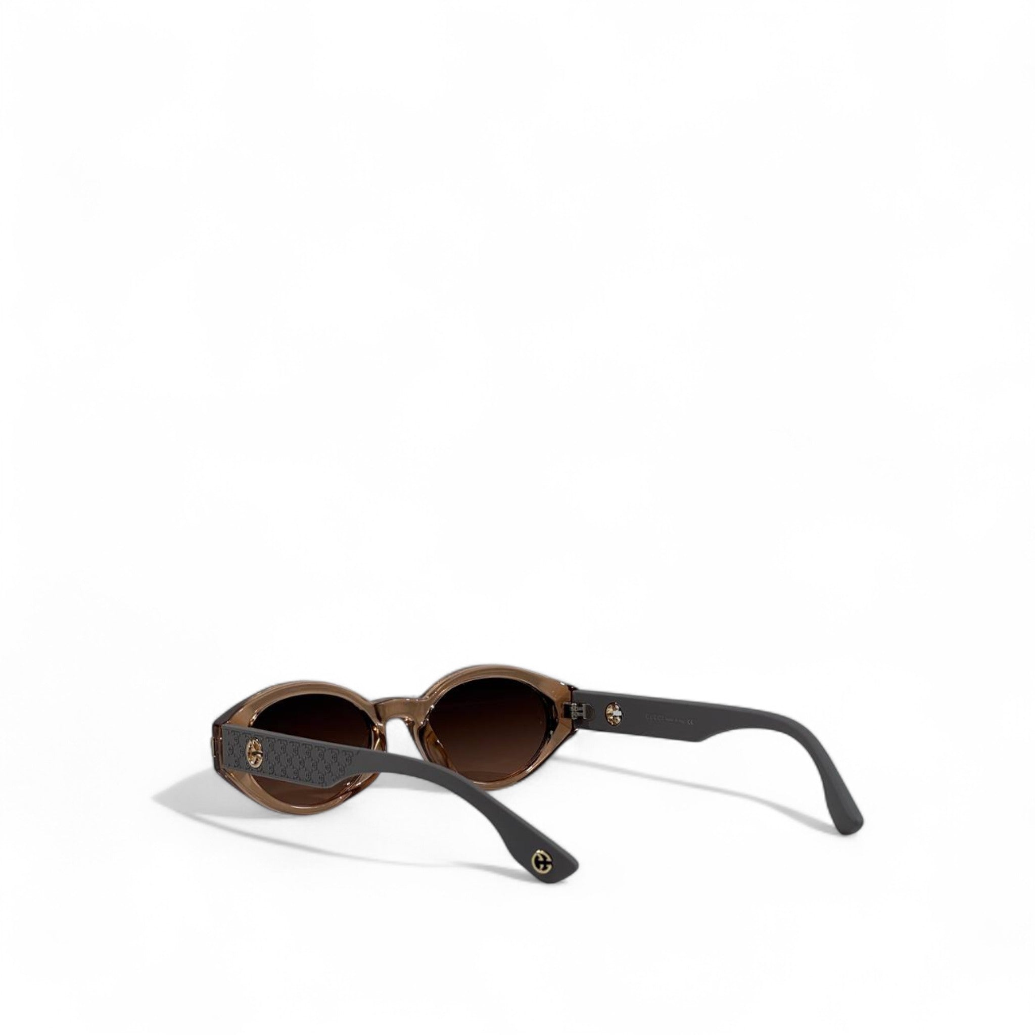 🤎 Gucci Oval Brown Sunglasses – Retro Elegance with a Modern Twist ✨