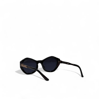 🖤 Chanel Geometric Black Sunglasses – Luxury Statement