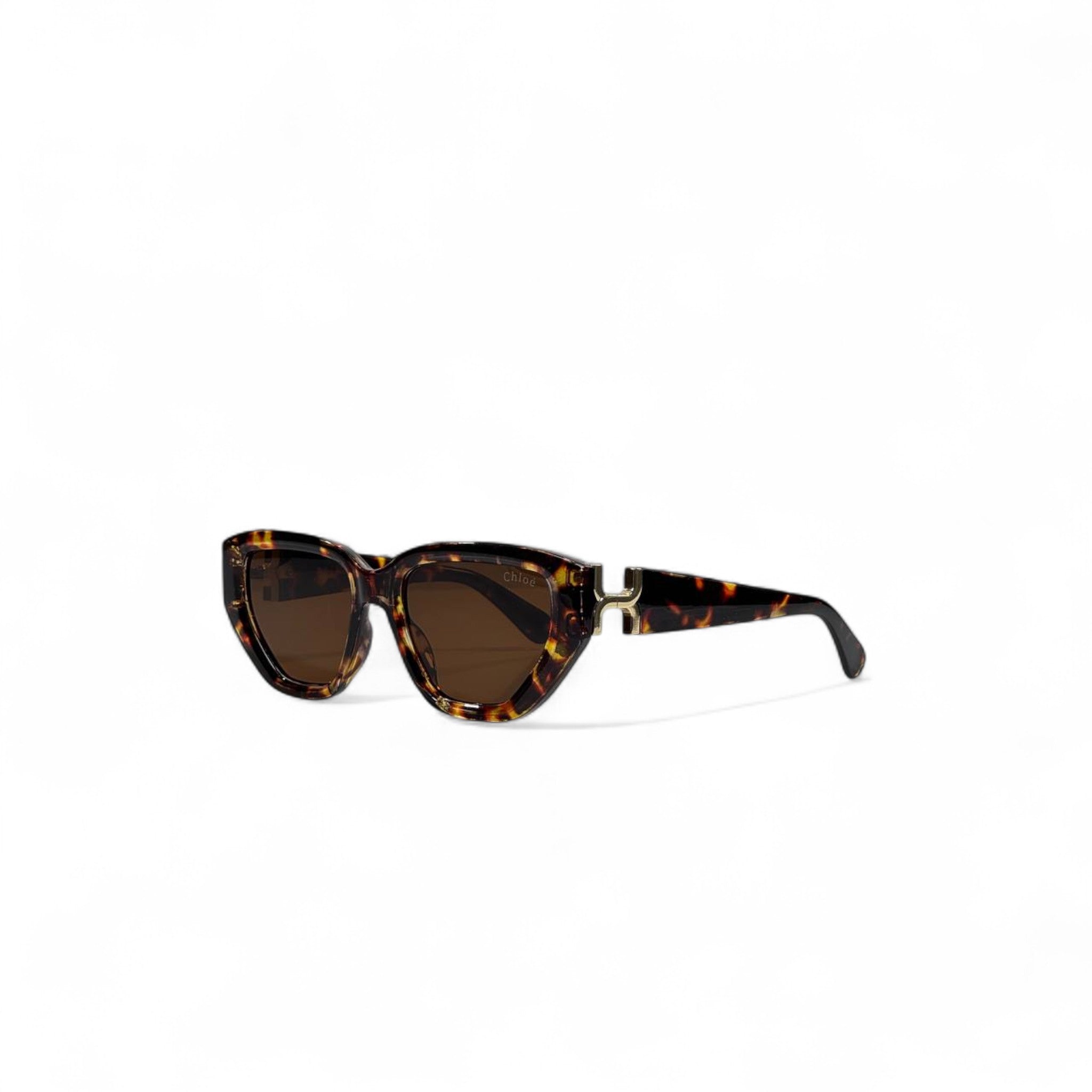 🕶️ Chloé Cat-Eye Tortoiseshell Sunglasses – Iconic Parisian Chic