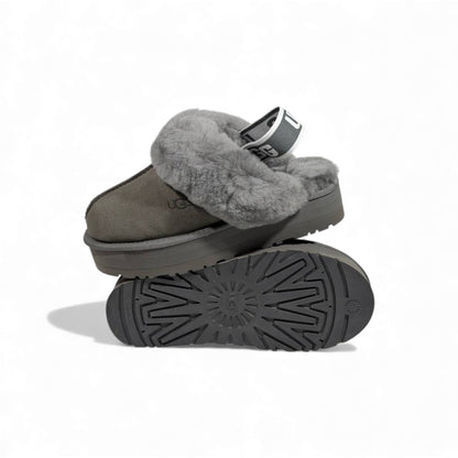 UGG Platform Cozy Slippers – Charcoal Grey Fur Edition 🩶❄️