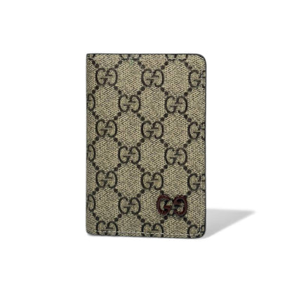 🤎 Gucci GG Monogram Card Holder 💳✨ | Iconic & Elegant