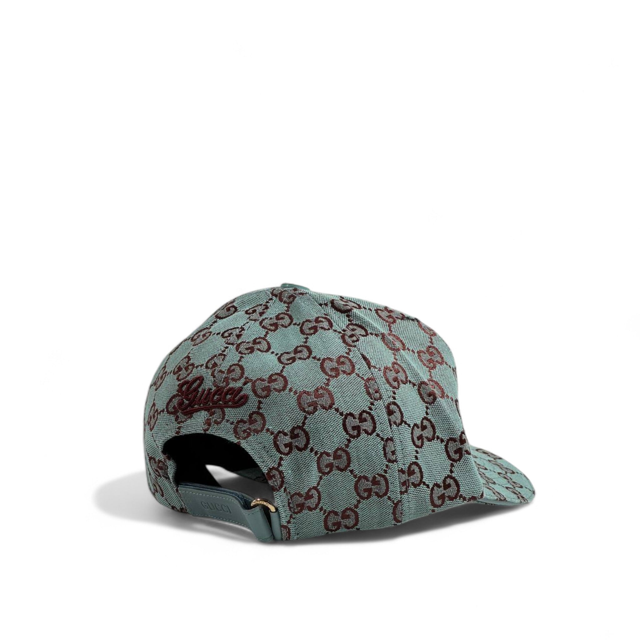 Gucci GG Supreme Monogram Cap – Mint Green Luxury Streetwear 🧢💚✨