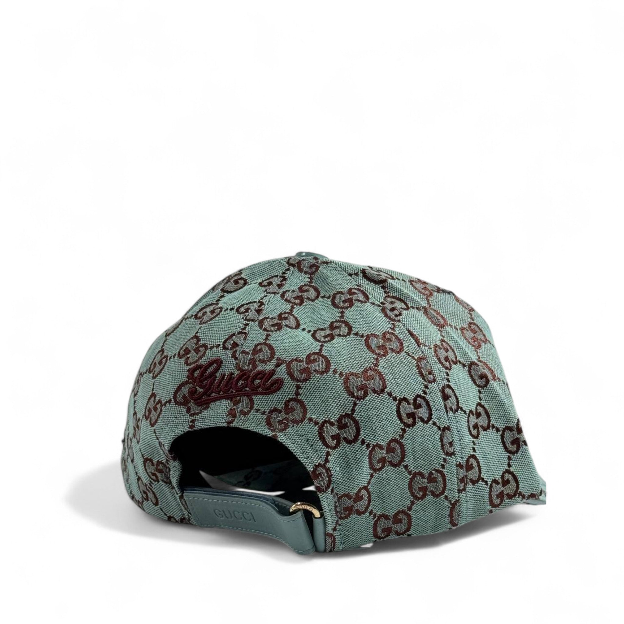 Gucci GG Supreme Monogram Cap – Mint Green Luxury Streetwear 🧢💚✨