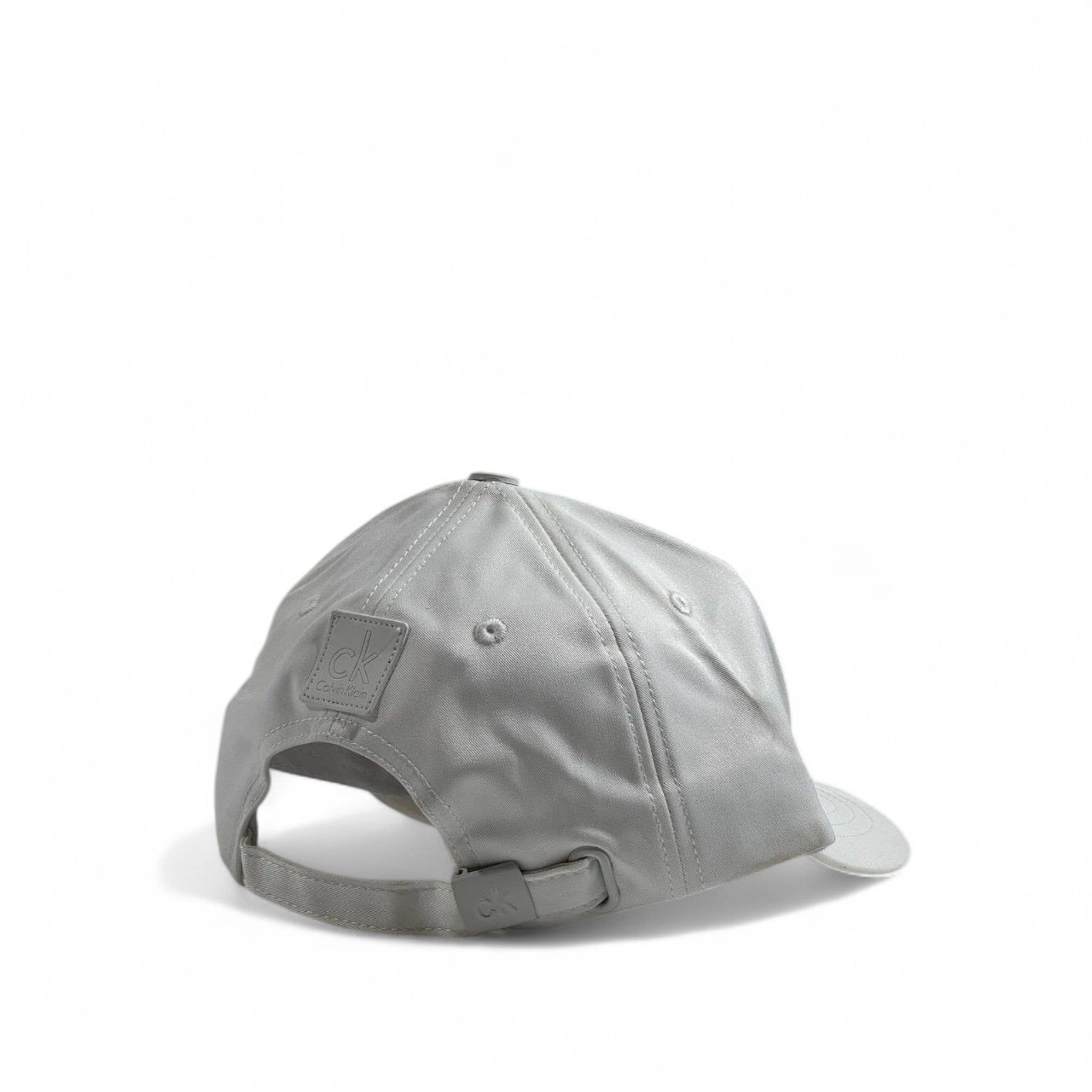 Calvin Klein White CK Logo Cap – Modern Minimalist Luxury 🧢✨