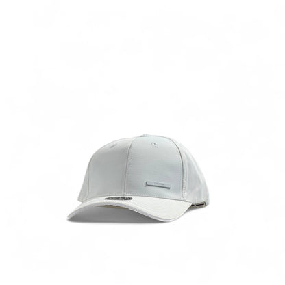 Calvin Klein White Minimal Logo Cap – Clean & Timeless Style 🧢✨