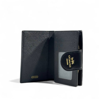 🖤 Coach Signature Embossed Black Leather Wallet – Sleek & Sophisticated ✨