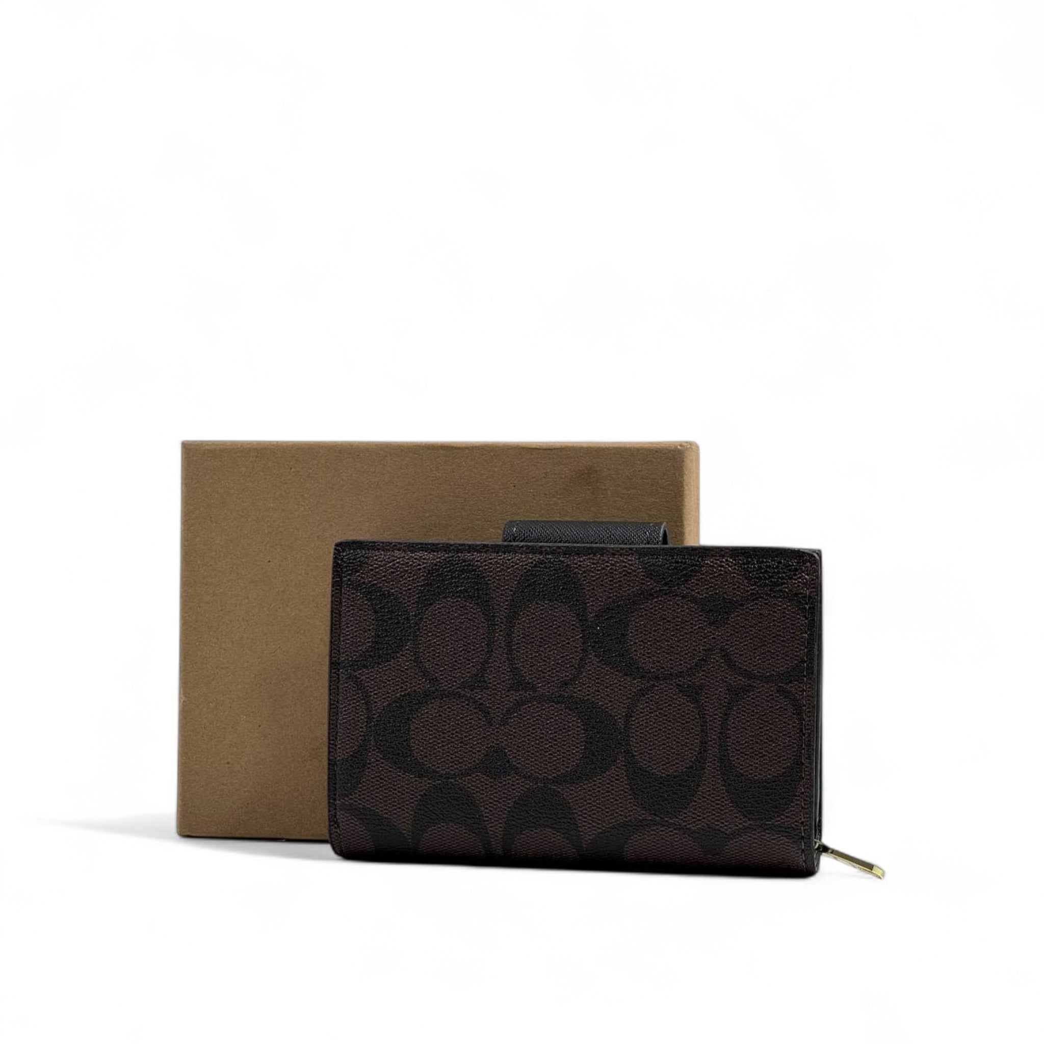 🤎🖤 Coach Signature Brown & Black Wallet – Classic Elegance Redefined ✨