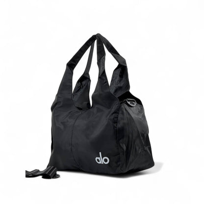 🖤 Alo Black Duffle Bag – Sleek, Sporty & Versatile ✨