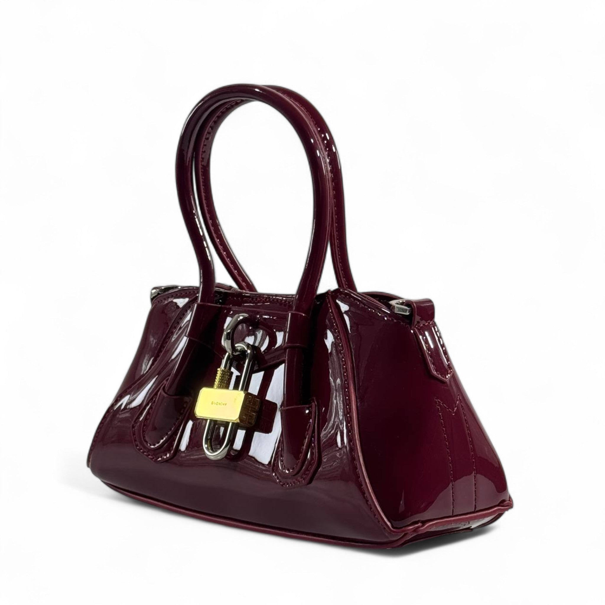 🍷 Givenchy Burgundy Patent Leather Handbag – Bold, Elegant & Iconic ✨